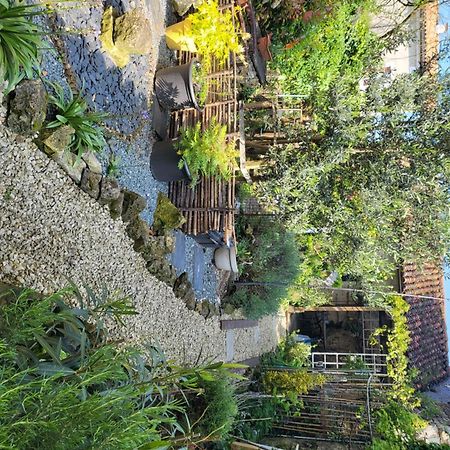 Chambre D'Hote Woody Chef-Boutonne Exterior photo