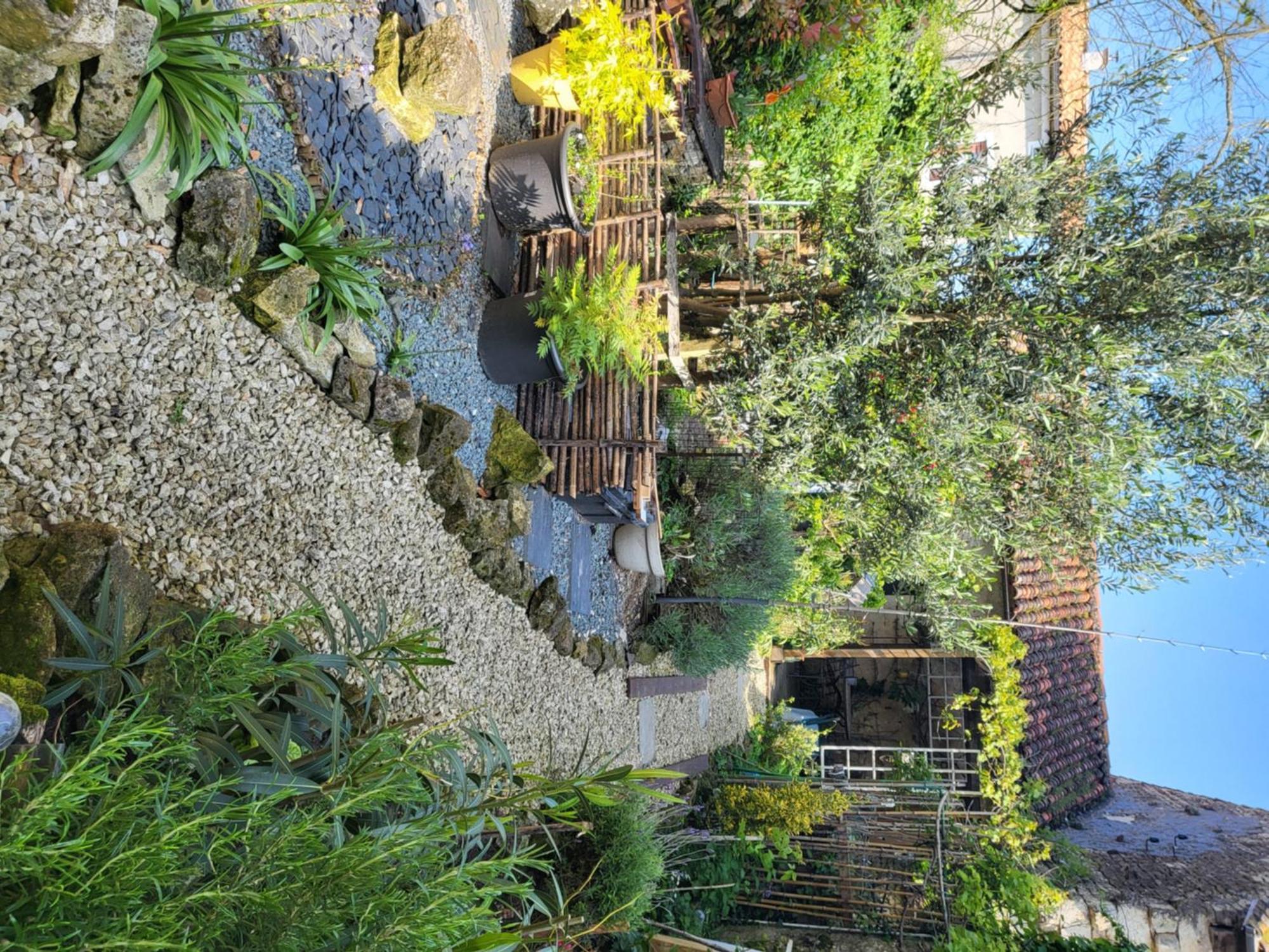 Chambre D'Hote Woody Chef-Boutonne Exterior photo